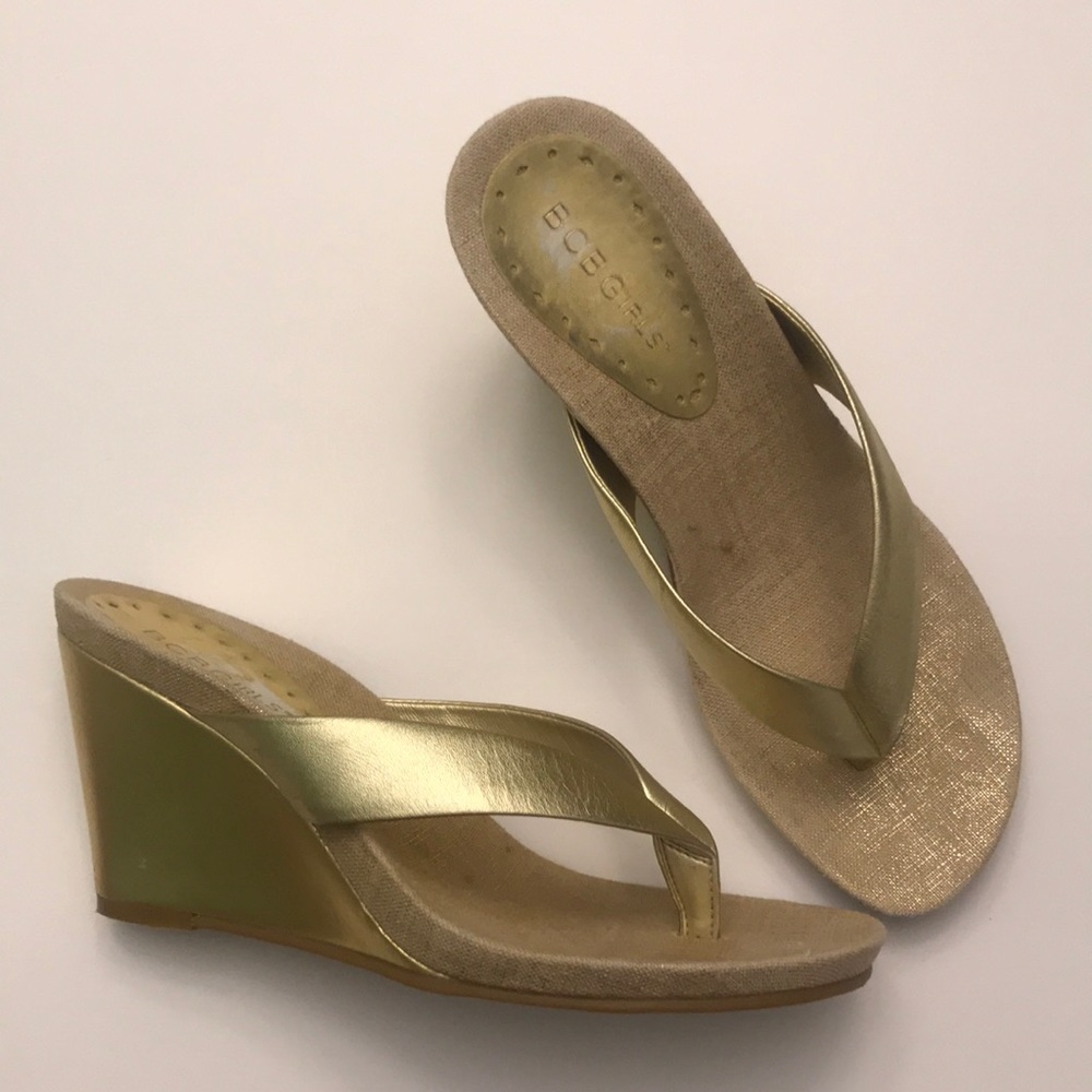 BCBGirls thong Sandal